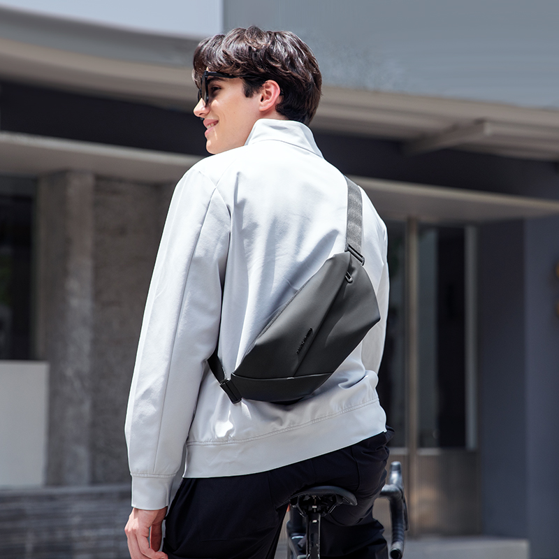MARK RYDEN Men Crossbody Sling - Cycling Commuter Backpack Waterproof recension och pris